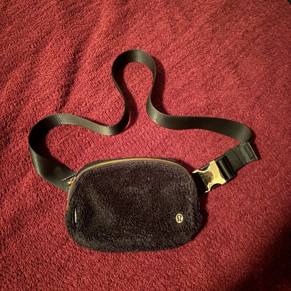Lululemon Black Sherpa Crossbody Bag